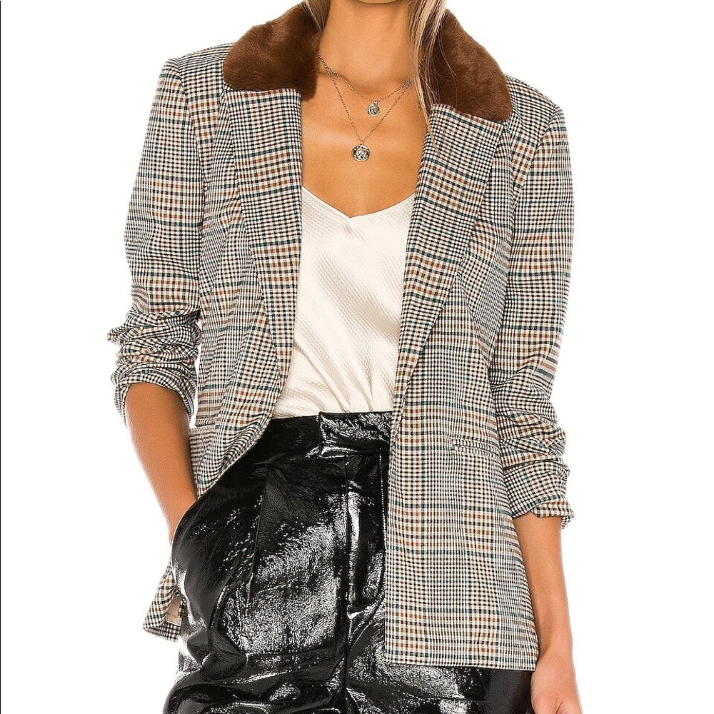 L'Academie Marianne Blazer